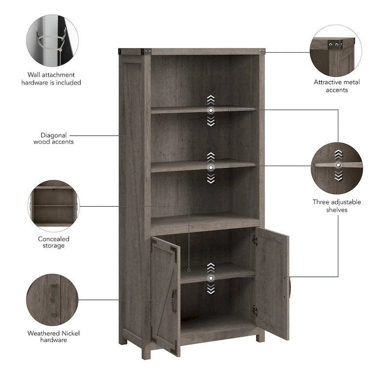 Hohes Bücherregal im Landhausstil mit Türen und verstellbaren Regalböden