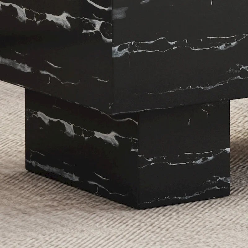 Couchtisch mit schwarzer Marmoroptik